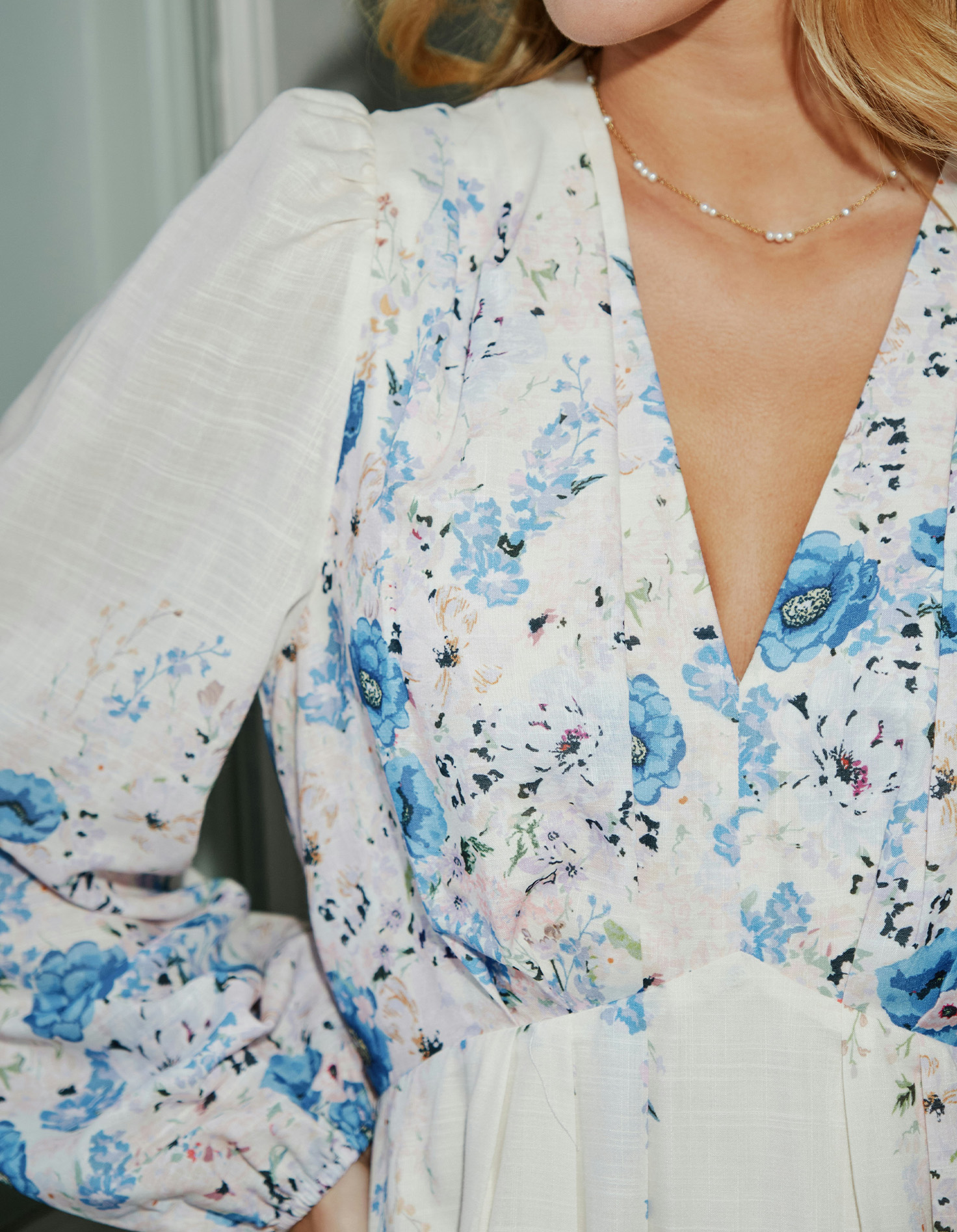 Neo Noir jurk met bloemenprint