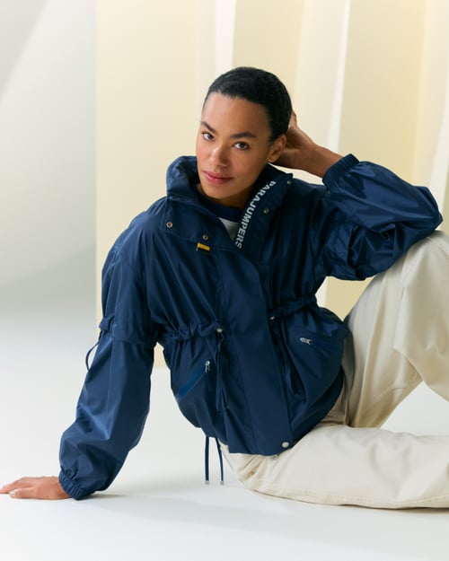 Jas van Parajumpers voor de lente op debijenkorf.nl