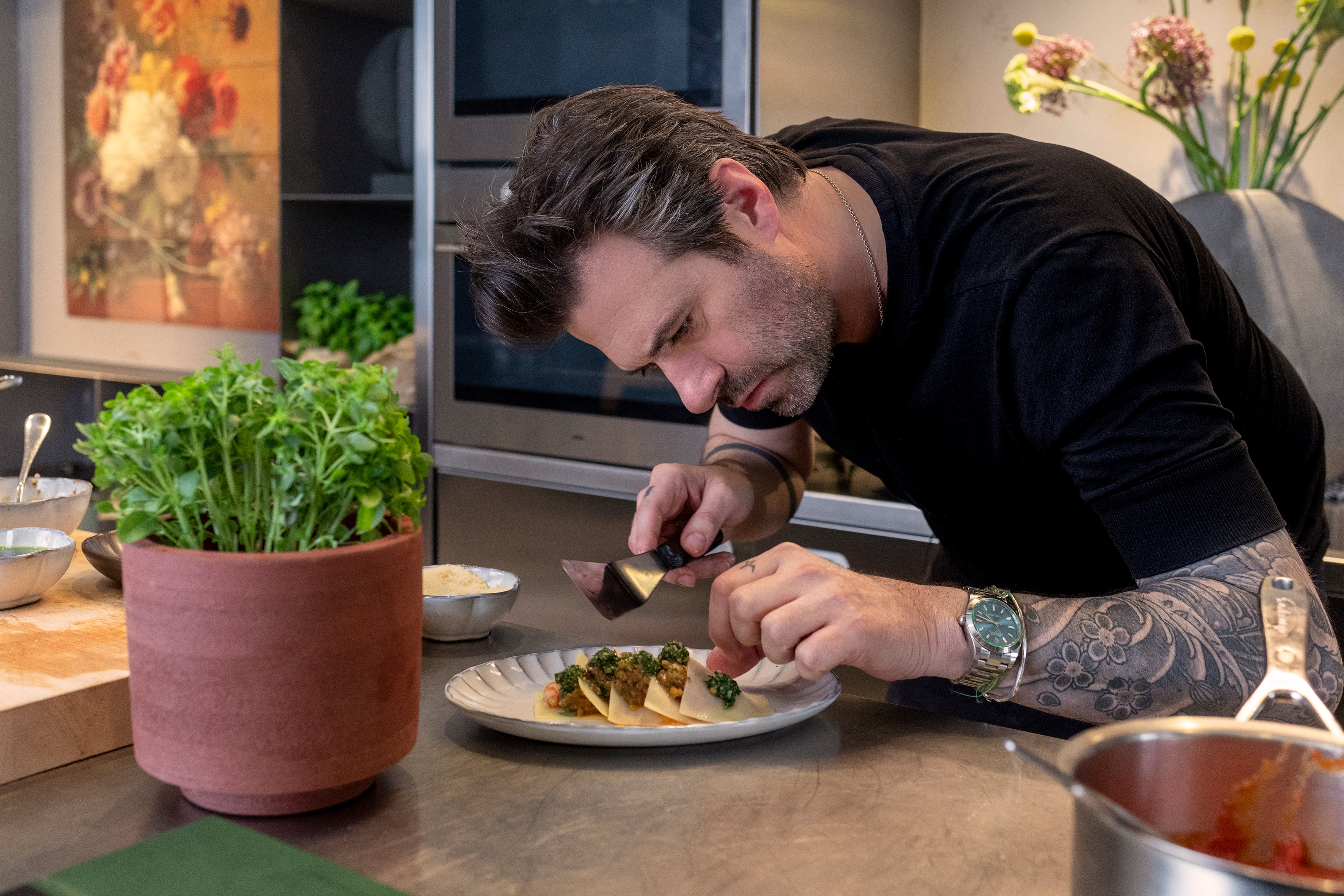 Sergio Herman aan het werk in de keuken