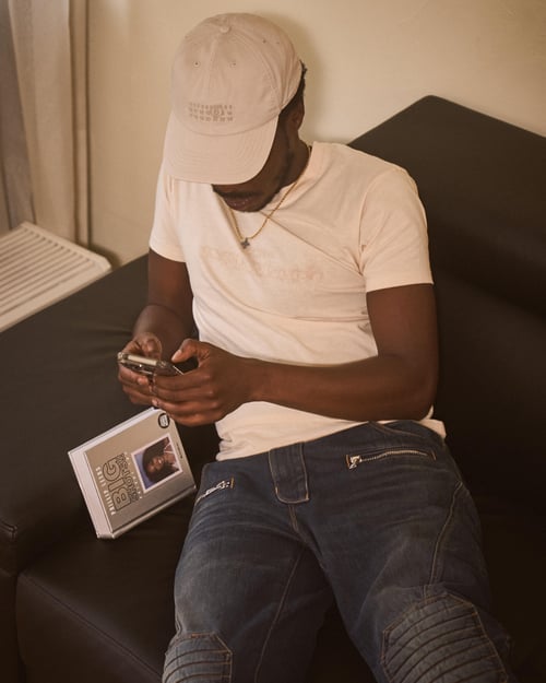 Eben Badu in Margiela thuis