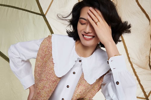 witte blouse met oversized kraag