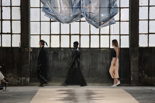 boss lente zomer show 2026 milan fashion week