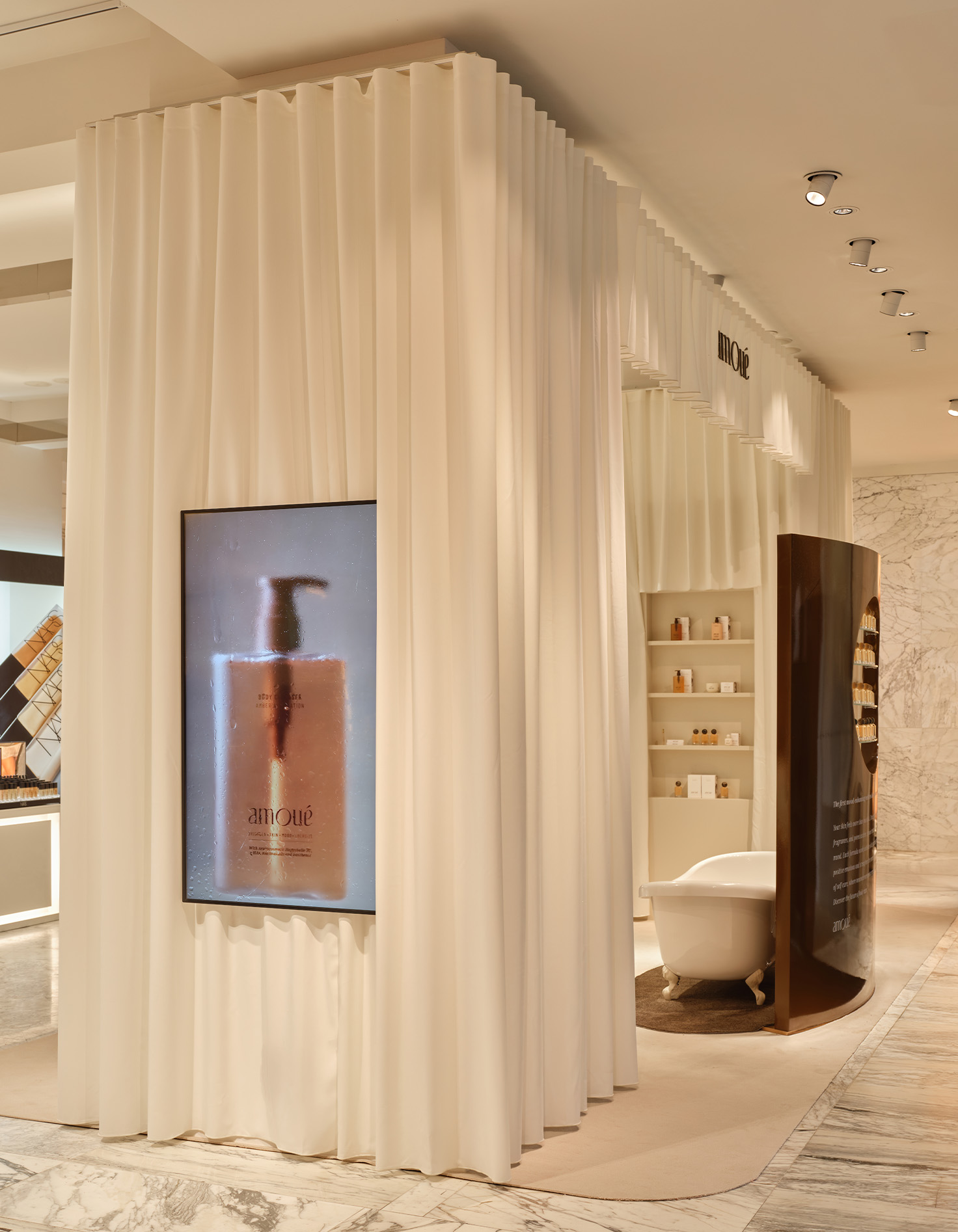 Amoué popup de Bijenkorf Amsterdam